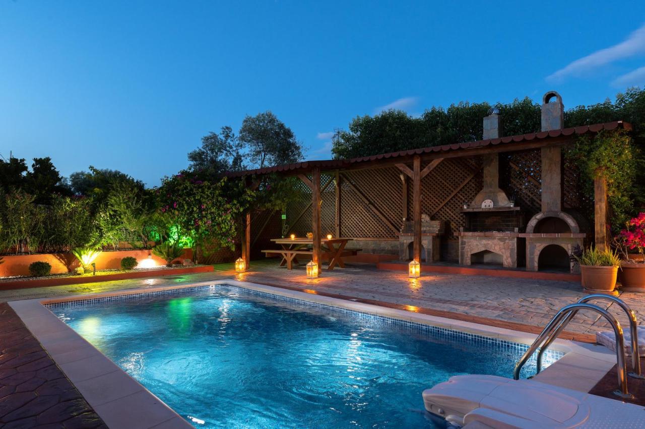 Antico Rosso Villa Ialysos  Exterior photo