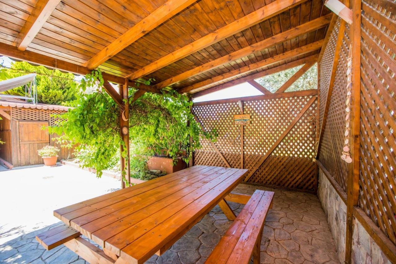 Antico Rosso Villa Ialysos  Exterior photo